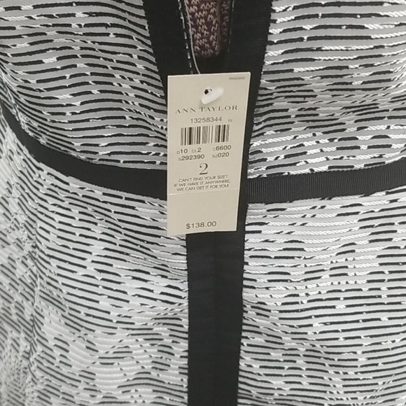 Ann Taylor sleeveless black and white dress - Picture 6 of 6
